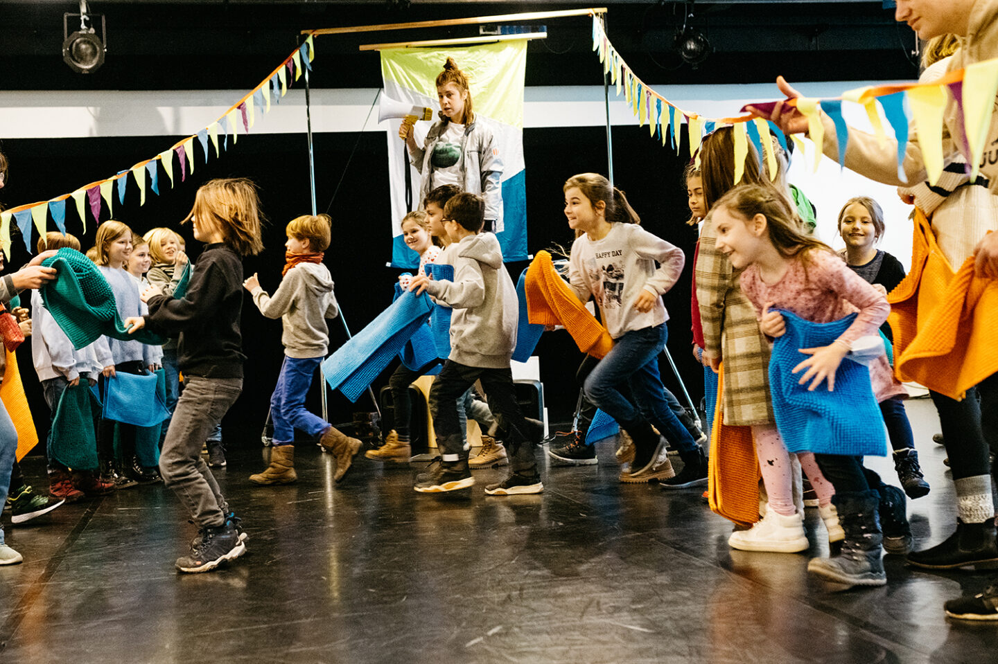 THEATERstuttgart | Die Bademattenrepublik | Mittwoch, 08.04.2026 | 10:00 Uhr | JES – Junges Ensemble Stuttgart