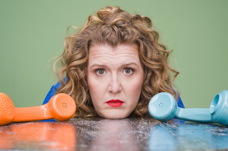THEATERstuttgart | Franziska Wanninger – mit „Wenn du wen brauchst, ruf mich nicht an“ | Rosenau – Lokalität & Bühne