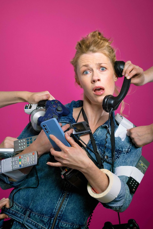 THEATERstuttgart | Christine Eixenberger – mit „Volle Kontrolle“ | Rosenau – Lokalität & Bühne