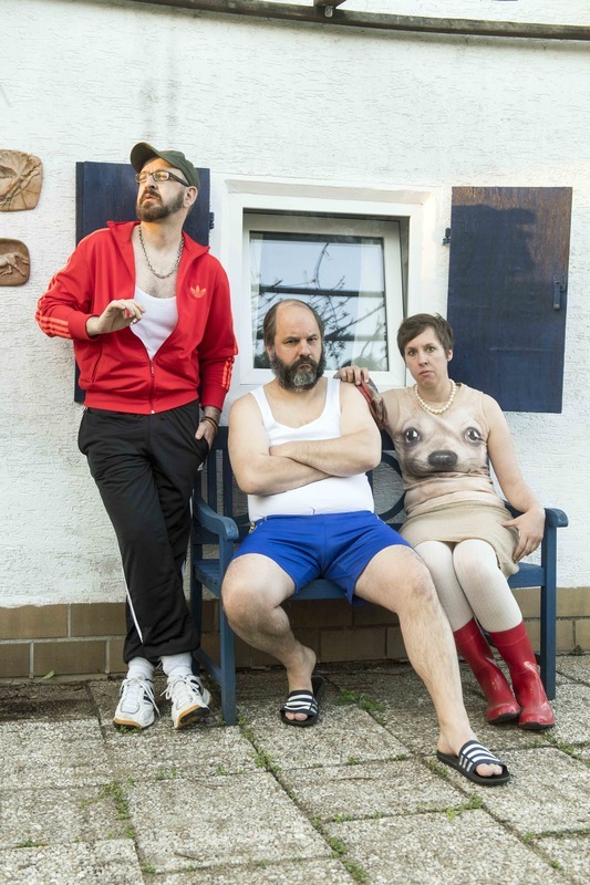 THEATERstuttgart | EGERSDÖRFER, SCHULZ, MUELLER – mit „Carmen“ – neues Programm! | Rosenau – Lokalität & Bühne
