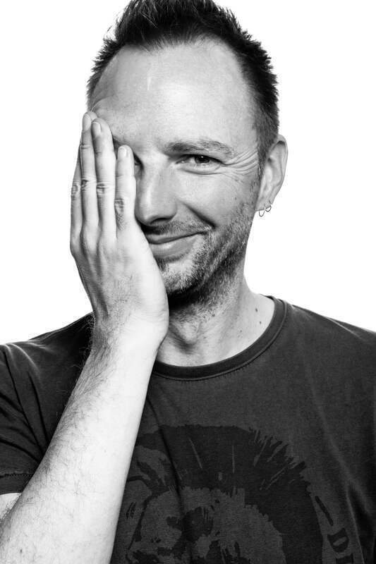 THEATERstuttgart | Open Stage IN DER ROSENAU – präsentiert von Christian Langer | Rosenau – Lokalität & Bühne