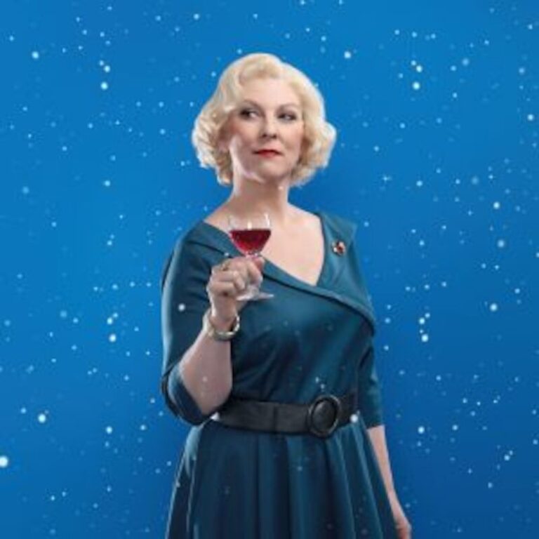 Die acht Frauen | Altes Schauspielhaus