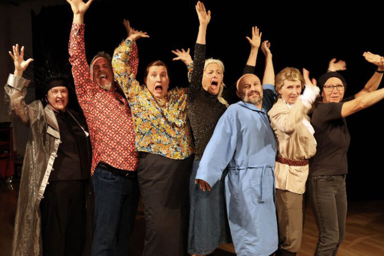 Dramoletti von Lutz Hübner | Es spielt die Theatergruppe Lebenssplitter | Dreigroschentheater