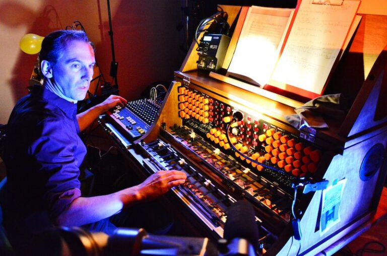 Freak-Sounds – Musik abseits der Norm | Christoph Wagner (Autor) & Peter Pichler (Musiker des Trautoniums) | Theaterhaus